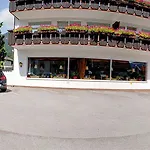 Rheinischer Hof Гарміш-Партенкірхен
