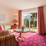 Отель Rheinischer Hof 4*