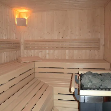 Hotel Rheinischer Hof 4*