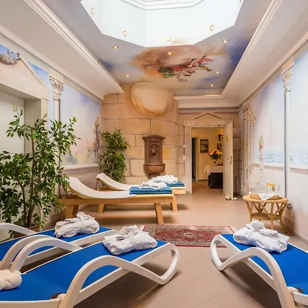 Rheinischer Hof 4*