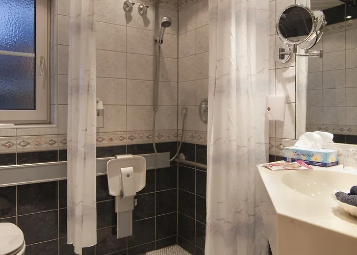 Rheinischer Hof Готель Гарміш-Партенкірхен